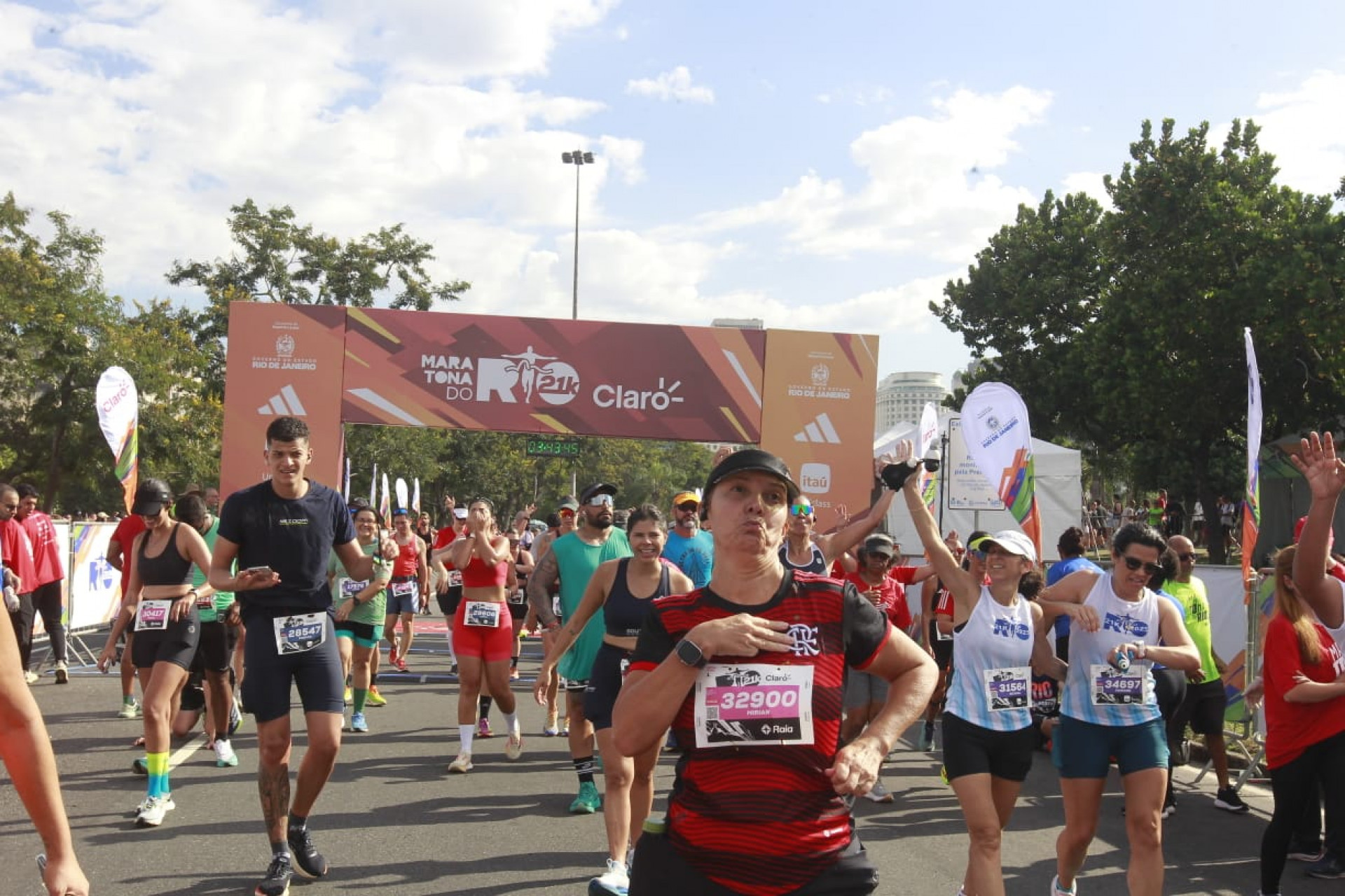 Corredores fizeram a prova dos 21km neste sábado (21) - Reginaldo Pimenta/Agência O Dia