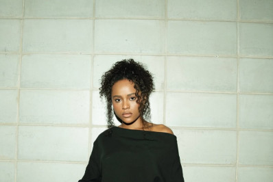 Duda Santos adota novo visual após fim das gravações de  'Garota do Momento'