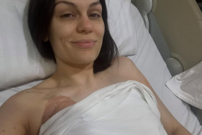 Jessie J passa por cirurgia para tratar câncer de mama