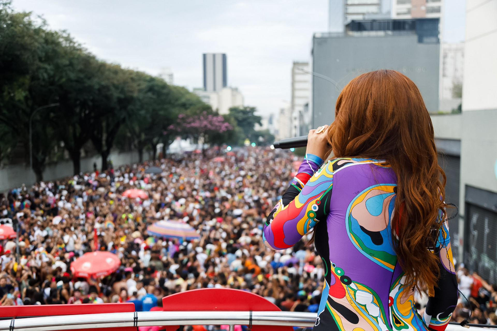 Ludmilla arrasta 4 milhões de pessoas na Parada do Orgulho LGBTQIAPN+ de São Paulo - Patrícia Devoraes/Brazil News