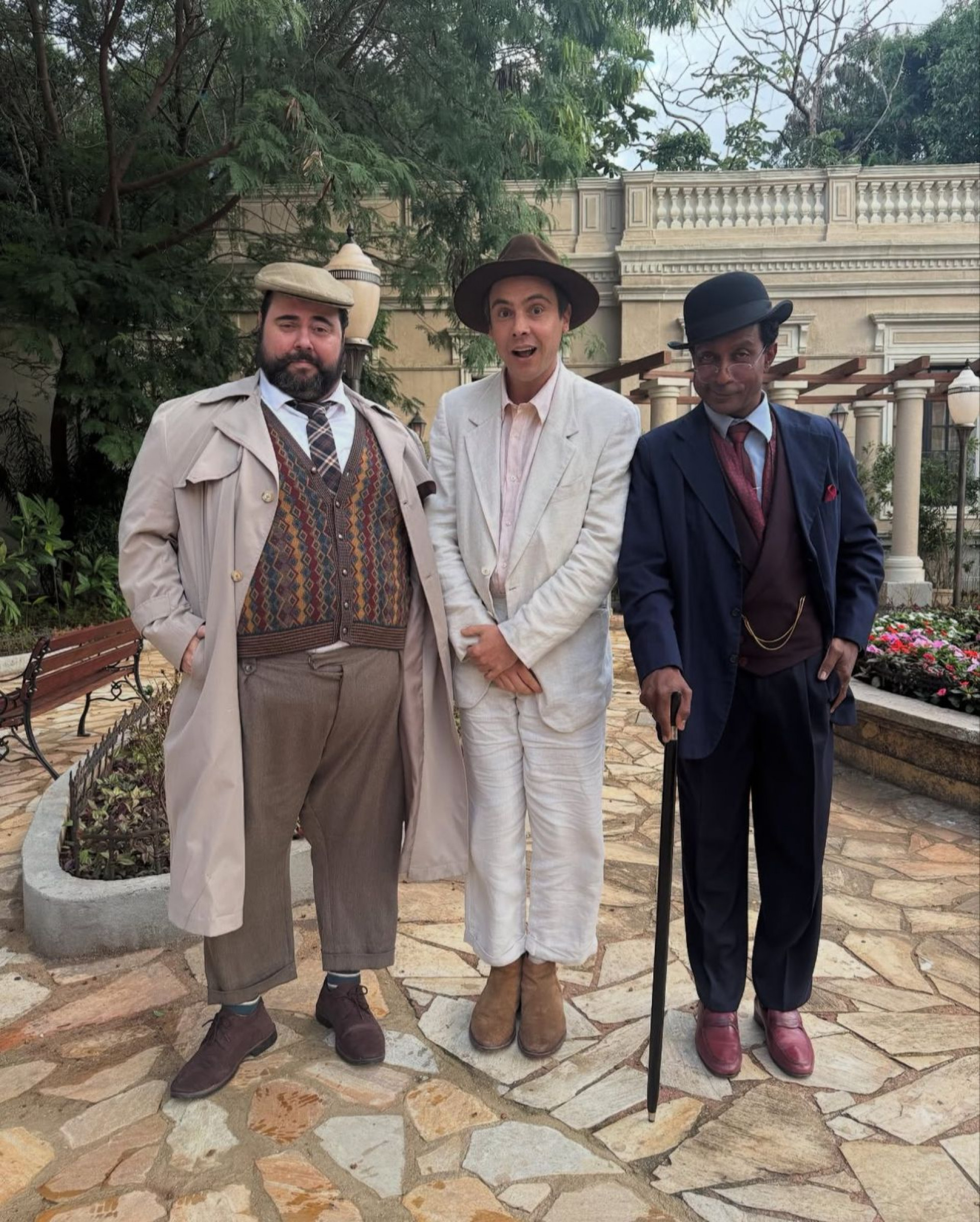 Fabio de Luca, Sergio Guizé e Luis Miranda em 'Etâ Mundo Melhor!' - Reprodução Instagram 