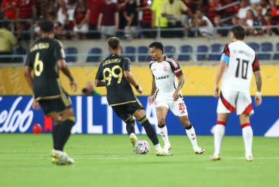 Allan reafirma 'dívida' com o Flamengo e diz que deseja ficar: 'Pretendo'