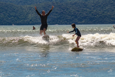 Lucas Lima exibe fotos raras no aniversário de 11 anos do filho