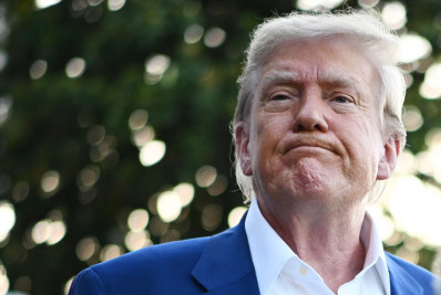 Pesquisa CNN: Trump tem recorde de desaprovação e economia é apontada como maior problema