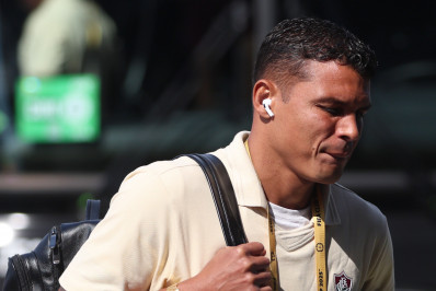 Fluminense terá Thiago Silva na reserva contra o Mamelodi