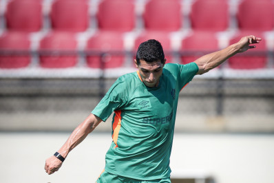 Fluminense admite empréstimo de Serna para clube colombiano