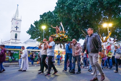 Em Meriti, festa do padroeiro São João Batista reuniu centenas de fiéis com tradição, fé e alegria