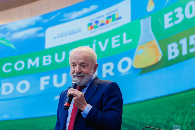 Lula: EUA não reconhecem safra de milho brasileira, assim como Santos Dumont na aviação