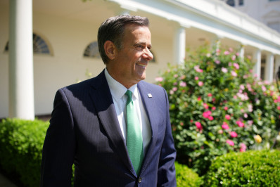 China acusa CIA de tentar recrutar cidadãos por meio de vídeos nas redes sociais