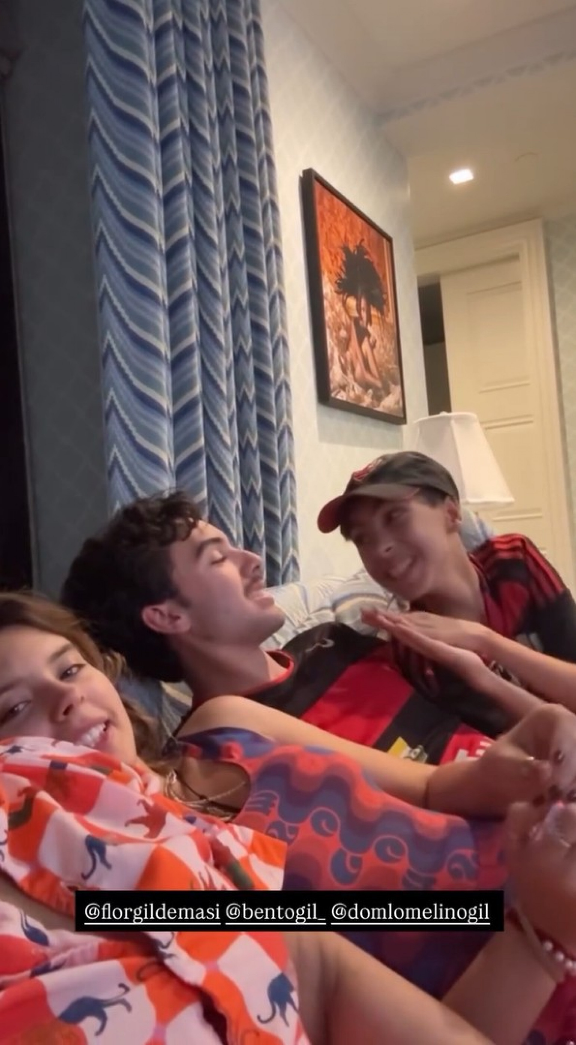 Preta Gil assiste ao jogo do Flamengo com os sobrinhos - Reprodução / Instagram