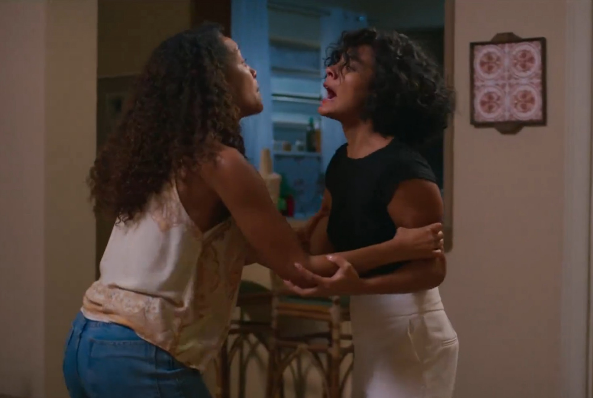 Vale Tudo: Raquel briga com Maria de Fátima - Reprodução de vídeo / TV Globo