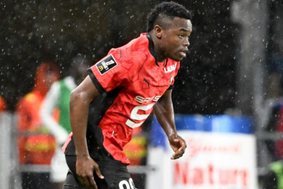 Vasco chega a acordo e fecha a contratação de atacante colombiano