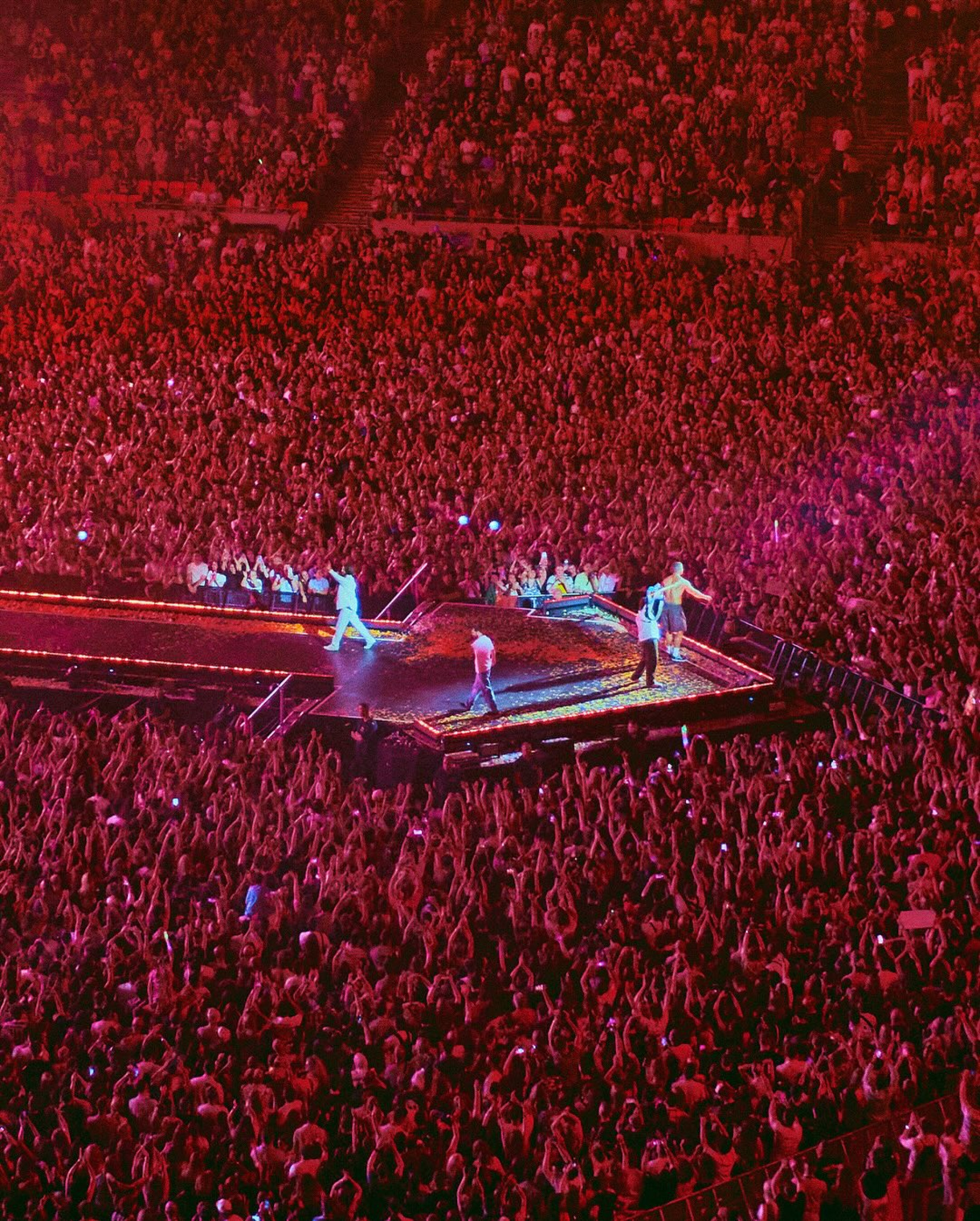 Imagine Dragons anuncia três shows no Brasil - Reprodução / Instagram / @andi.elloway