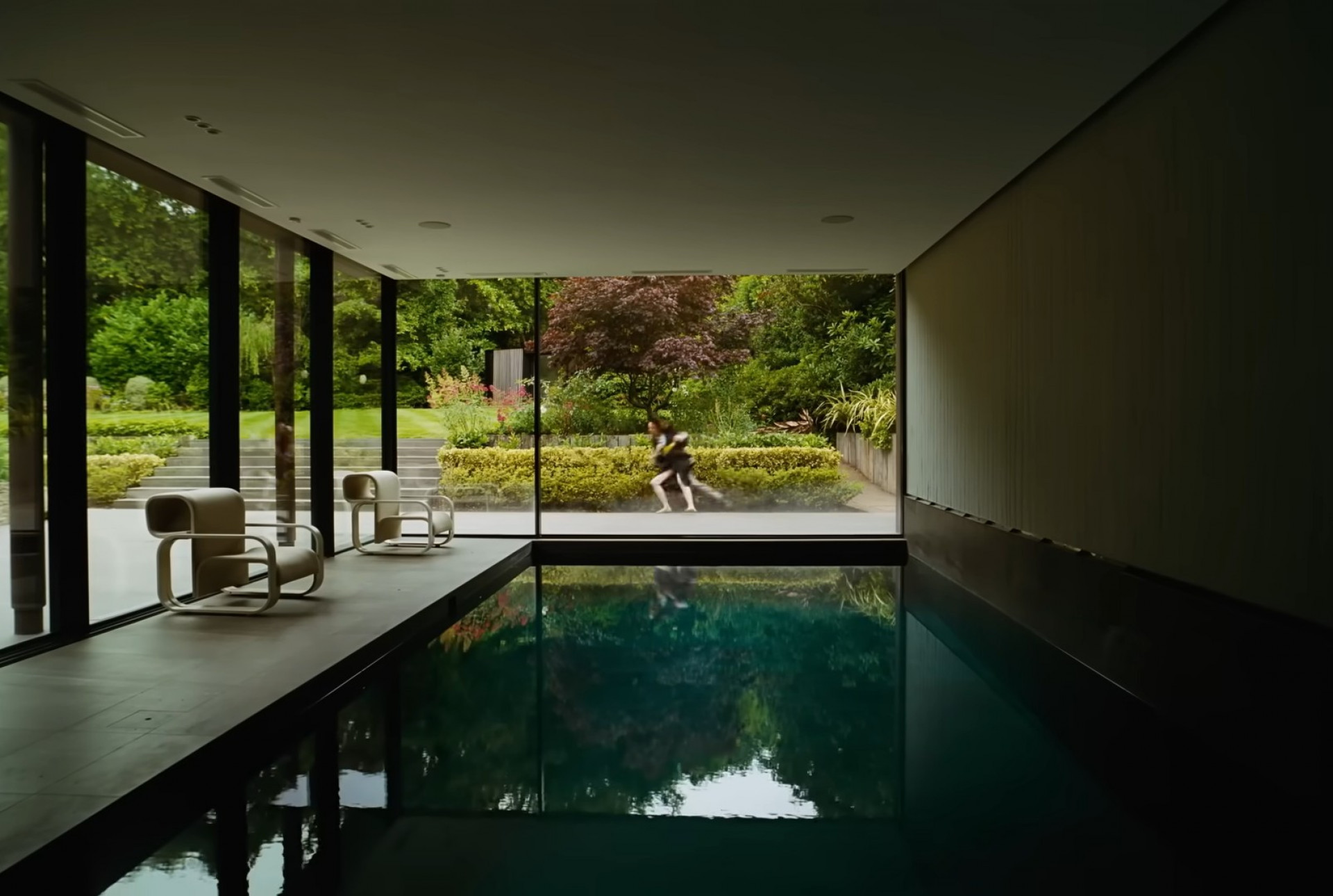 'Bugonia', novo filme de Yorgos Lanthimos, ganha primeiro teaser - Divulgação