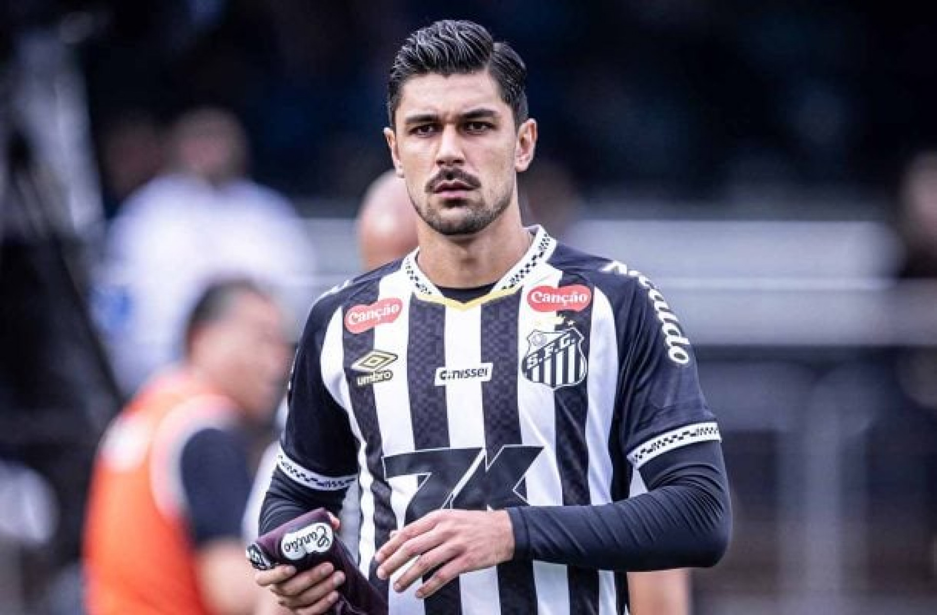 Diretor do Arouca detona Santos: ‘Tem Neymar, mas n&atilde;o paga o que deve’