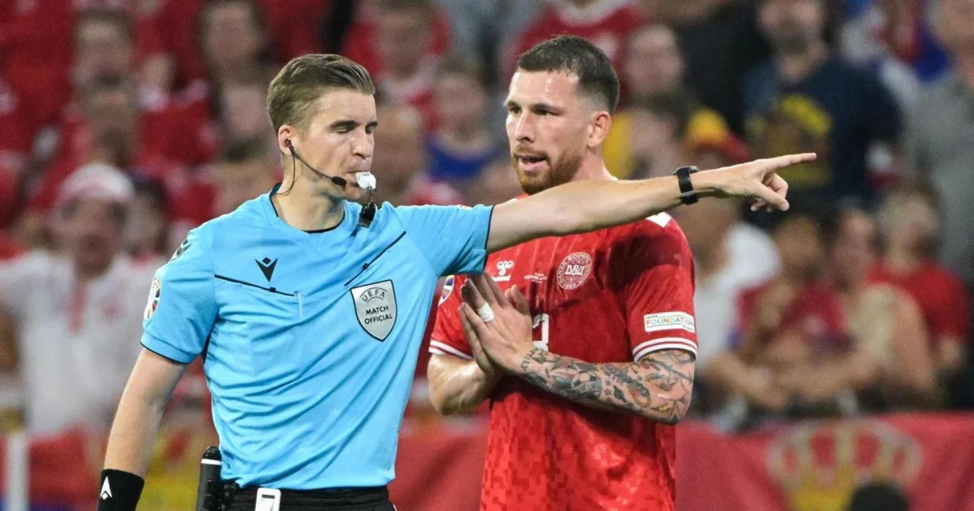 Árbitro quebra silêncio sobre partida em que Vini Jr sofreu insulto racista: 'Uefa ficou satisfeita'