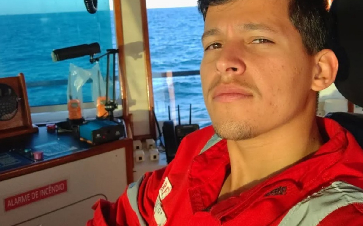 Breno Oliveira trabalha embarcado há mais de três anos: \