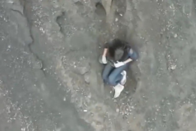 Brasileira morta na Indonésia pode ter sobrevivido dias após queda, indica legista