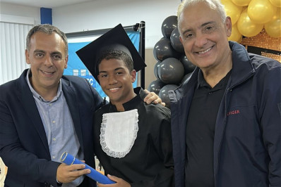 Mais de 130 alunos recebem certificados e se qualificam em Rio das Ostras