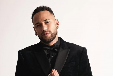 Neymar Jr exibe reflexão sobre ser odiado: 'Inimigos'