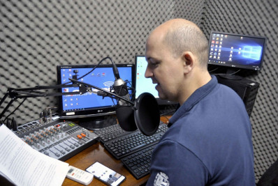 Parceria entre EBC e UniRV leva nova rádio pública para Goiás