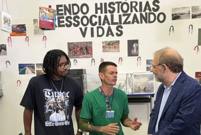 Cadeia recebe doação de 1.500 livros da Biblioteca Nacional após detento enviar carta