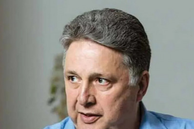 Anthony Garotinho publica sem legenda vídeos de homem assassinado 