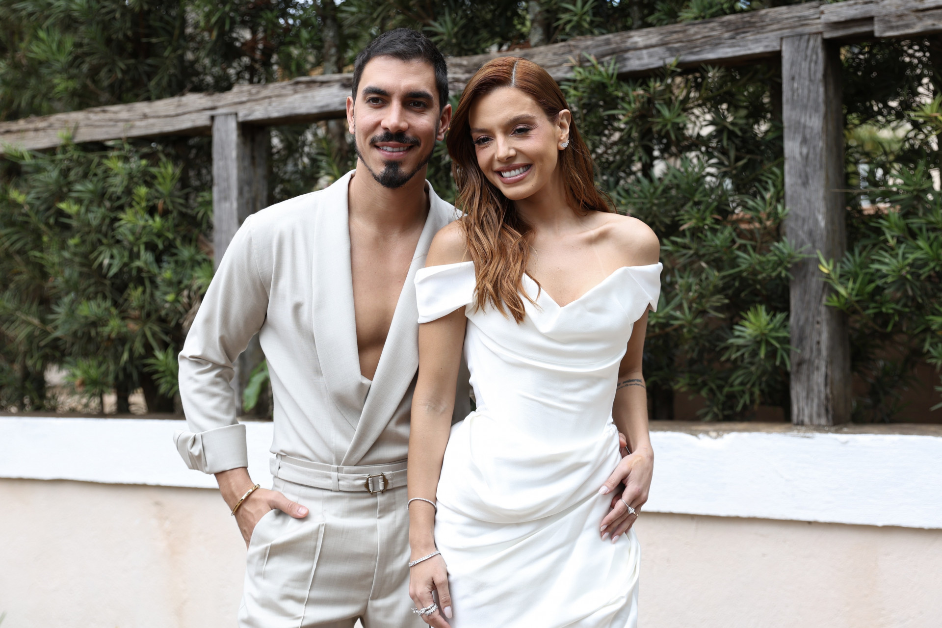 Gabriel David e Giovanna Lancellotti reúnem famosos em pré-casamento - Roberto Filho / Brazil News