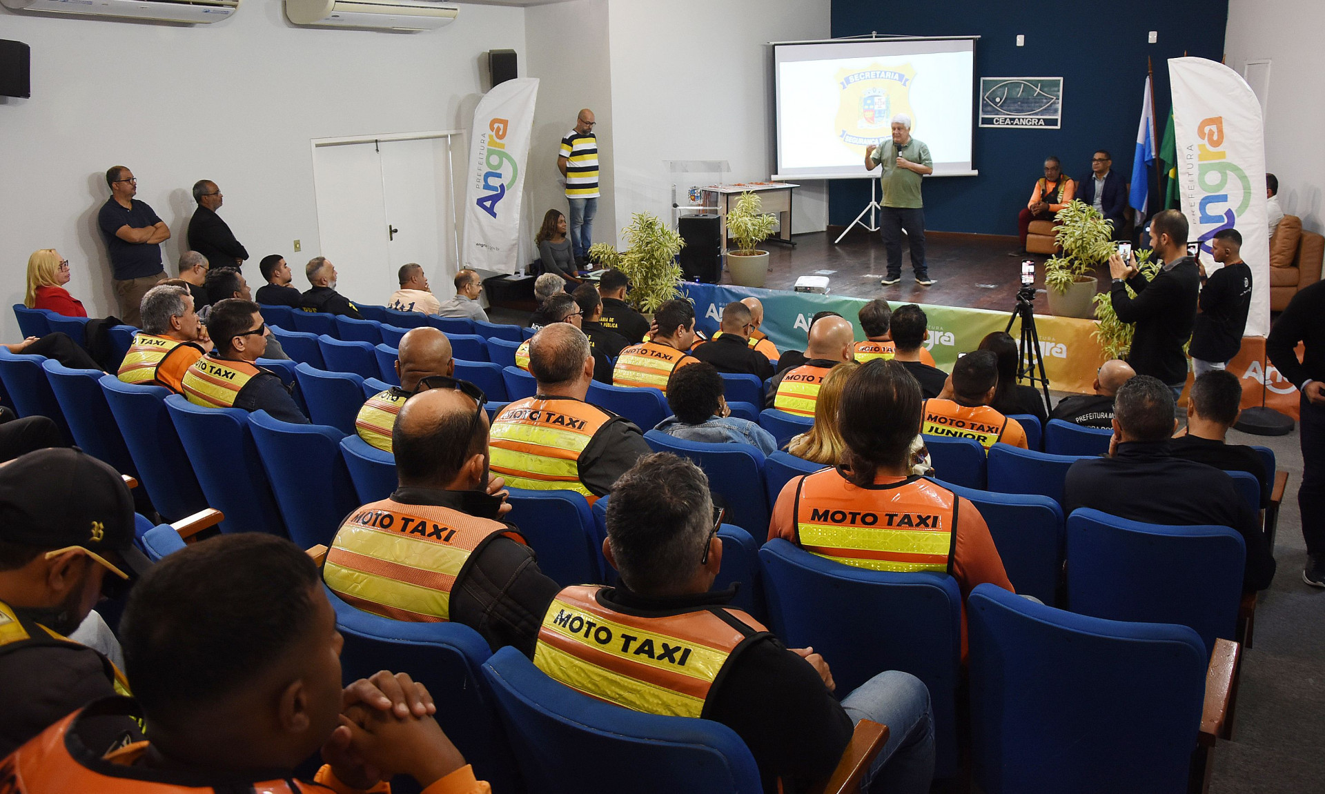 Os 29 mototaxistas receberam licen&ccedil;a para operar na cidade - Divulga&ccedil;&atilde;o/PMAR