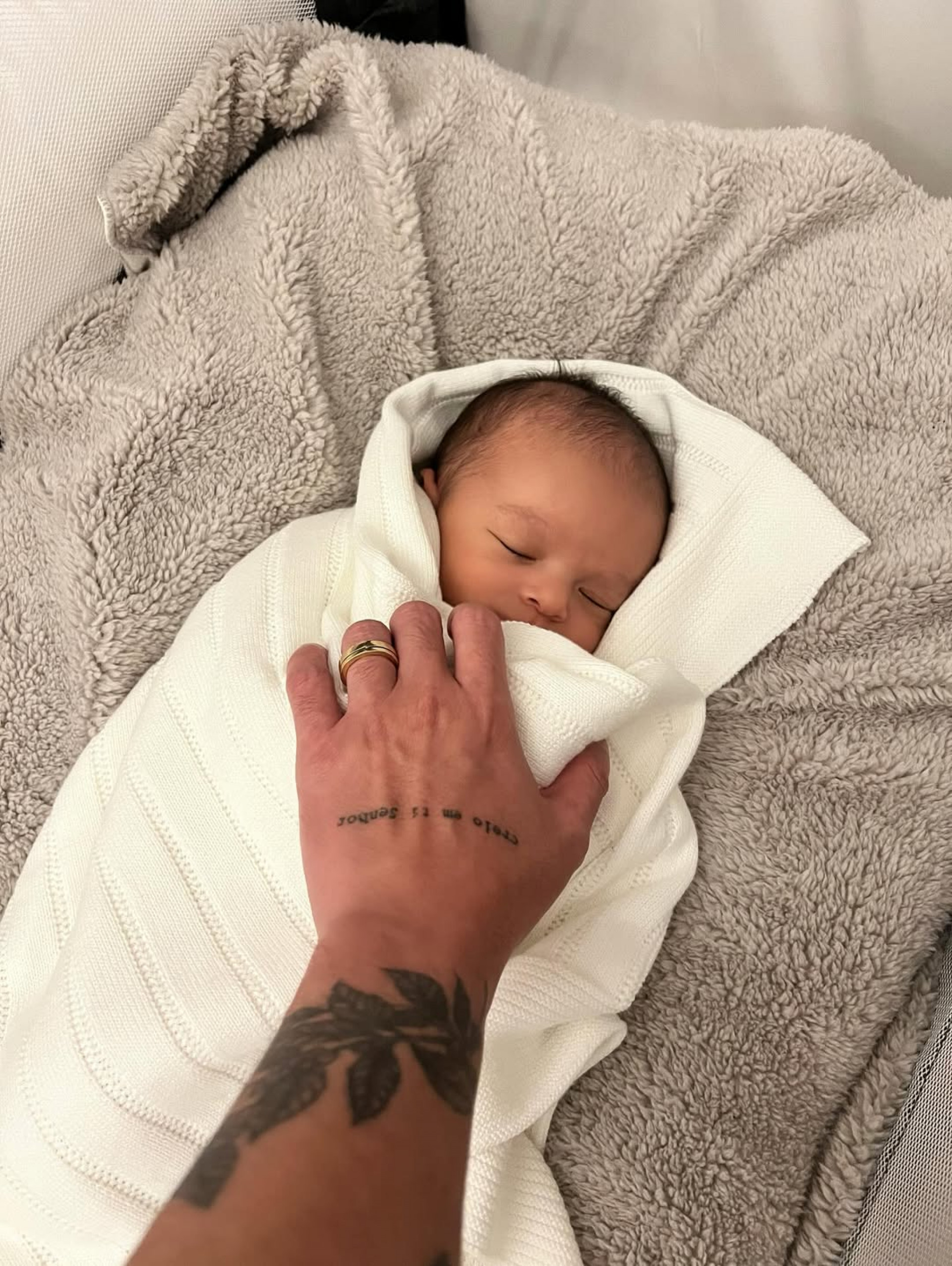 Davi Yudi, de um mês, é fruto do casamento de Mila Braga e Yudi Tamashiro  - Reprodução/Instagram 