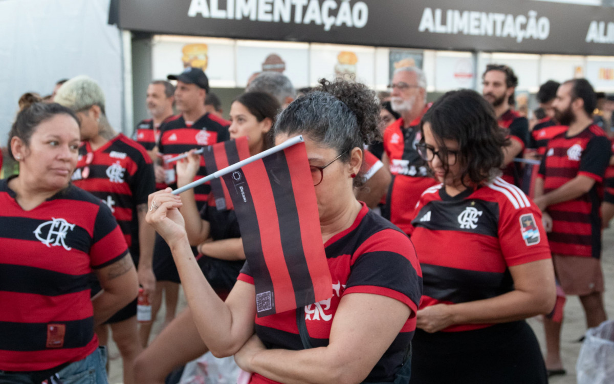 Torcedores do Flamengo marcaram presença na Fan Zone do Mundial, em Copacabana