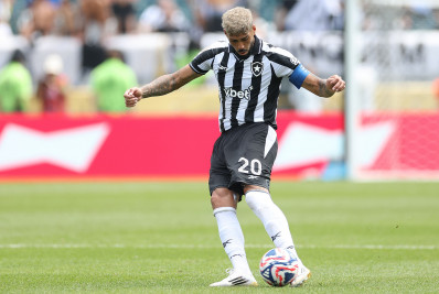 Barboza vê grupo do Botafogo 'fortalecido' após o Mundial de Clubes