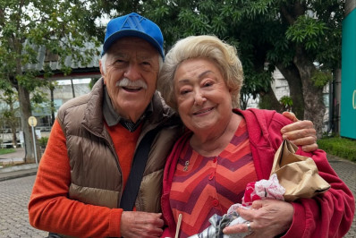 Ary Fontoura homenageia Suely Franco em clique nas redes sociais