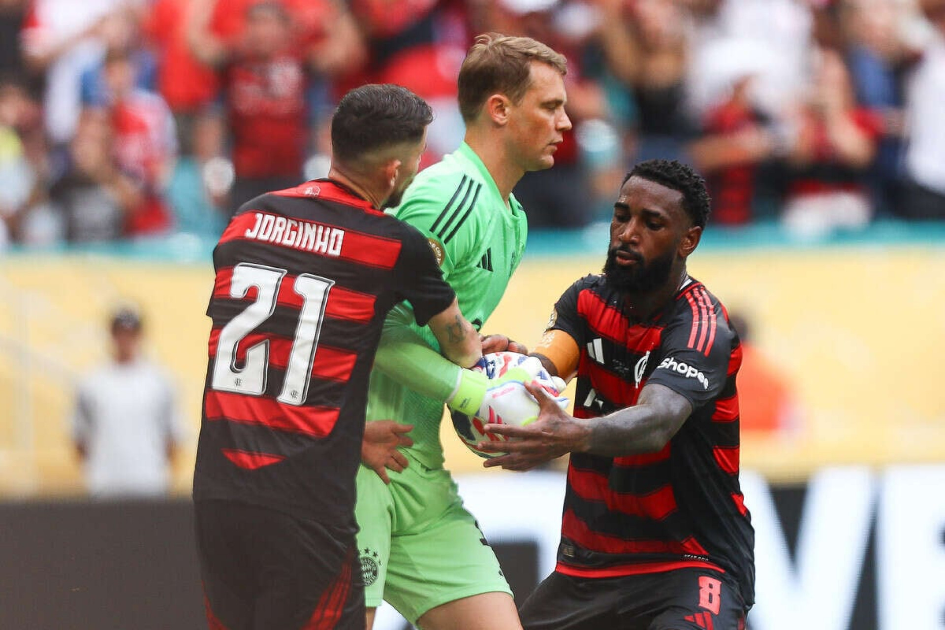 Flamengo sofre pior derrota na era Filipe Luís