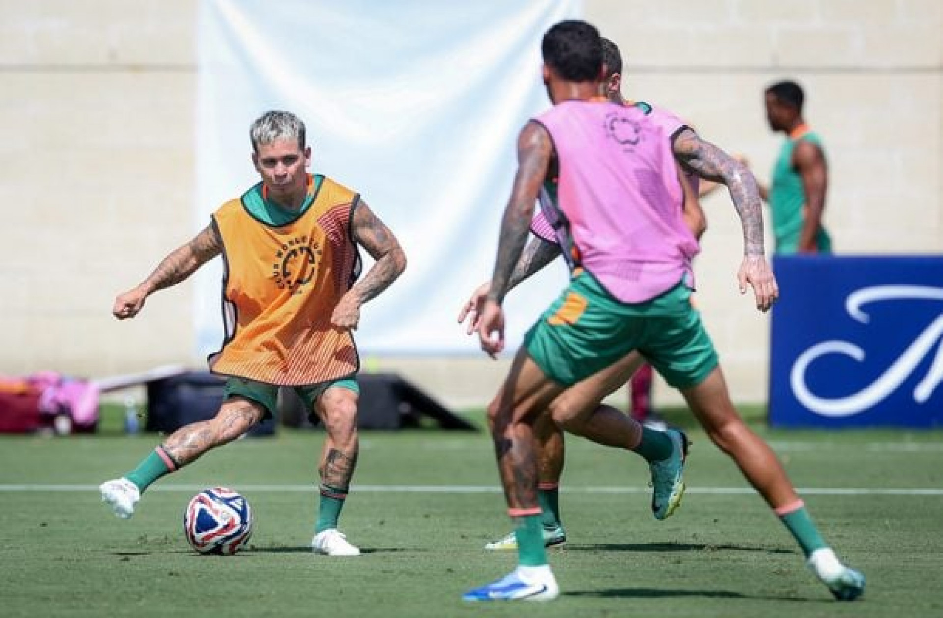 Soteldo vira opção para Renato Gaúcho alterar esquema tático do Fluminense