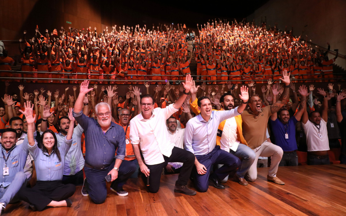 Vínculo inicial dos selecionados para atuar como garis terá duração de um ano, com possibilidade de prorrogação por até cinco vezes