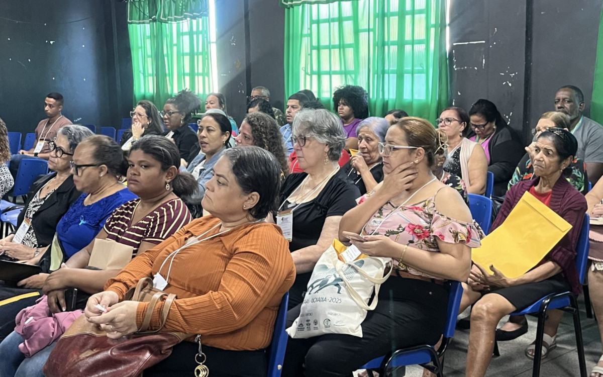 A Conferência Municipal dos Direitos da Pessoa Idosa tem como objetivo principal promover a reflexão sobre as condições de vida da população idosa