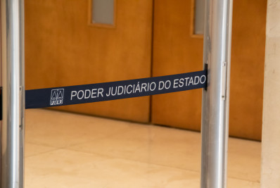 Mãe e padrasto são condenados pela morte da filha, de 2 anos, em São Gonçalo