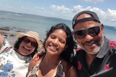'Mataram minha filha', desabafa mãe de brasileira que caiu em trilha na Indonésia