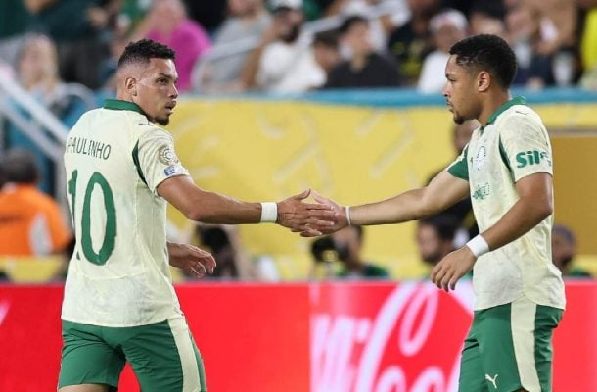 Premia&ccedil;&atilde;o no Mundial paga quase todo investimento do Palmeiras por dupla