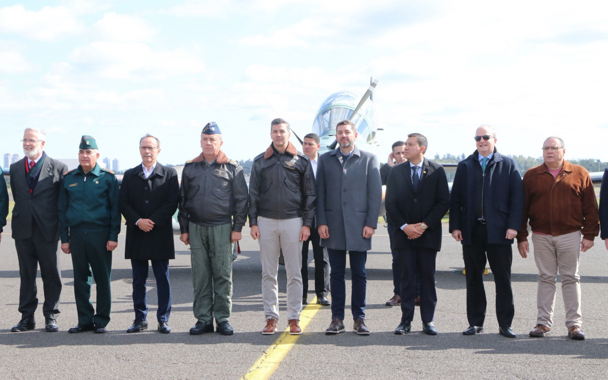 Autoridades paraguaias reforçaram a importância da aeronave para a tecnologia militar