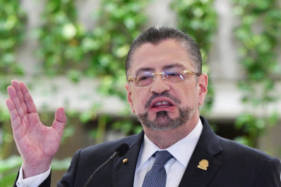 Justiça pede retirada de imunidade do presidente da Costa Rica