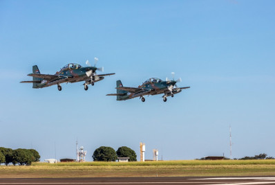 Embraer entrega quatro aeronaves A-29 Super Tucano para a Força Aérea Paraguaia