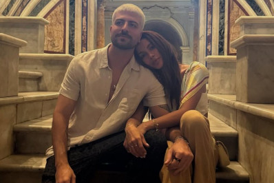 Após rumores de término, Anitta posa com namorado e exibe 'novo rosto' durante viagem