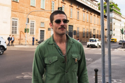 Chay Suede completa 33 anos e recebe homenagens