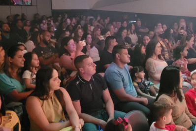 Teatro Municipal de Saquarema recebe show de humor neste sábado