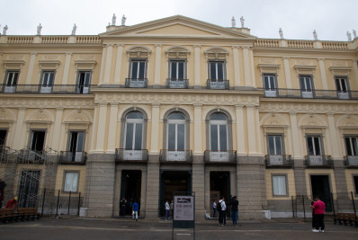 Museu Nacional recupera negativos fotográficos de vidro perdidos em incêndio