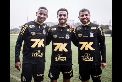 Jogadores do time de Neymar na Kings League treinam com elenco do Santos