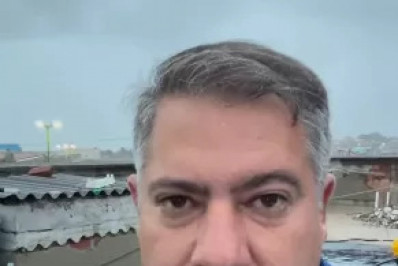 Chuva provoca infiltrações em hospital de Cabo Frio e Dr. Serginho acompanha resposta emergencial