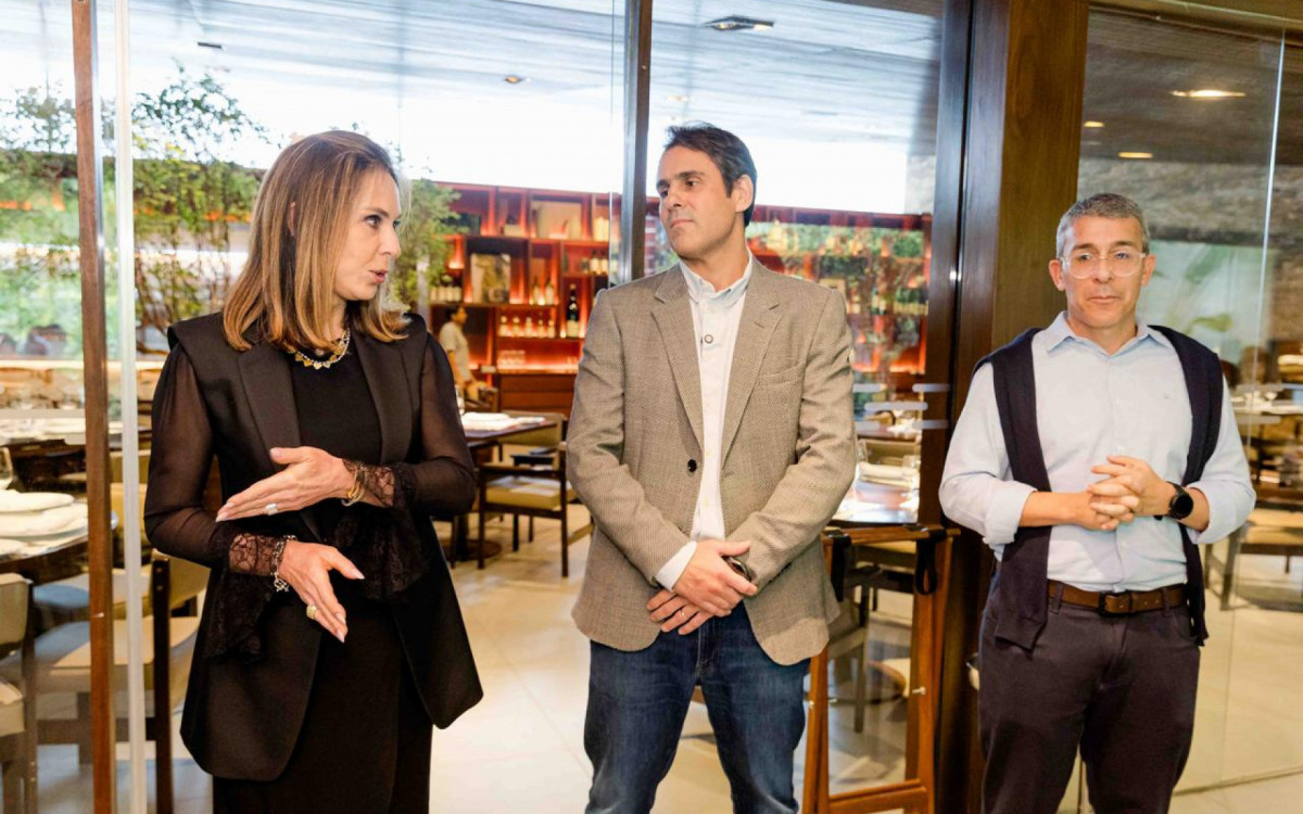Esther Schattan, da Ornare, Carlos Felipe de Carvalho, da Carvalho Hosken, e Ricardo Cardoso, do BTG Pactual